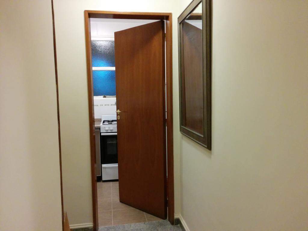 Apartamento Edificio Crucero บัวโนสไอเรส ภายนอก รูปภาพ